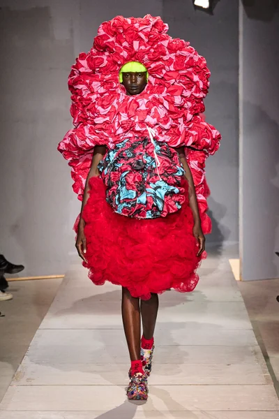 Look 19